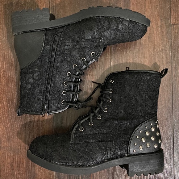 SOLD - Picture 1 of 3